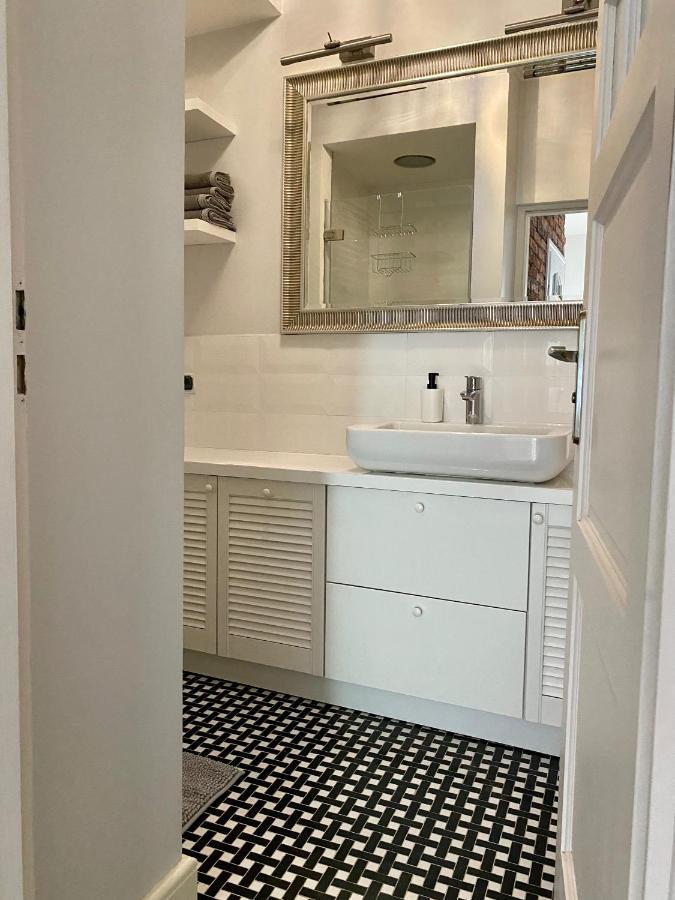 Chic Apartment In Vibrant Area - National Stadium - Saska Kepa Warsaw Luaran gambar